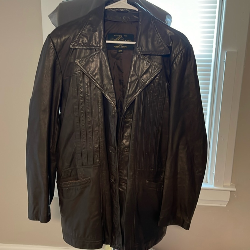 VINTAGE MONTGOMERY WARD MENS SIZE 42R 100% LEATHER COAT